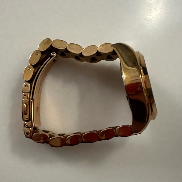 Michael Kors Watch - Picture 3 of 8